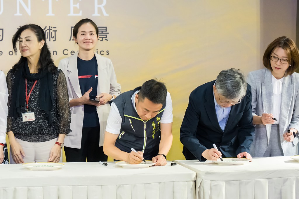 [活動攝影]台灣陶瓷的美術風景 開幕活動-最專業的團隊完成每場完美活動攝影，拍的不只好更要快! #活動拍立得