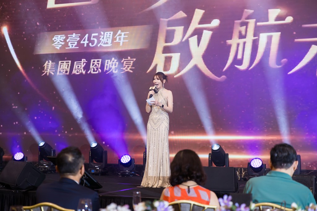 [活動攝影]零壹45周年集團感恩晚宴-最專業的團隊完成每場完美活動攝影，拍的不只好更要快! #即拍即印