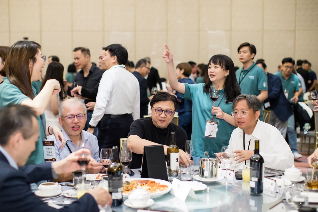 [活動攝影]零壹45周年集團感恩晚宴-最專業的團隊完成每場完美活動攝影，拍的不只好更要快! #活動拍立得