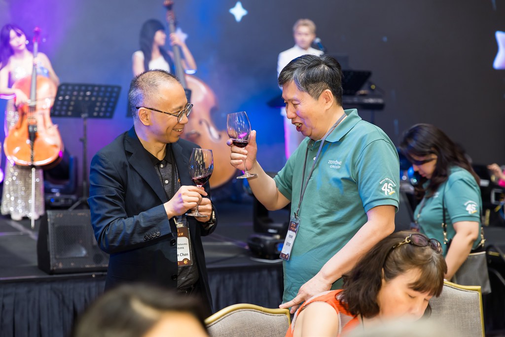[活動攝影]零壹45周年集團感恩晚宴-最專業的團隊完成每場完美活動攝影，拍的不只好更要快! #即拍即印
