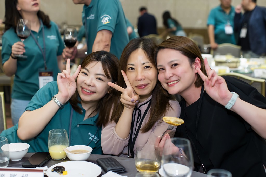 [活動攝影]零壹45周年集團感恩晚宴-最專業的團隊完成每場完美活動攝影，拍的不只好更要快! #雲端攝影