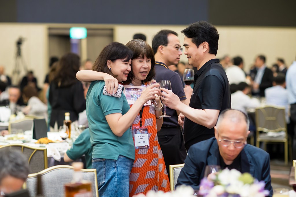 [活動攝影]零壹45周年集團感恩晚宴-最專業的團隊完成每場完美活動攝影，拍的不只好更要快! #尾牙攝影