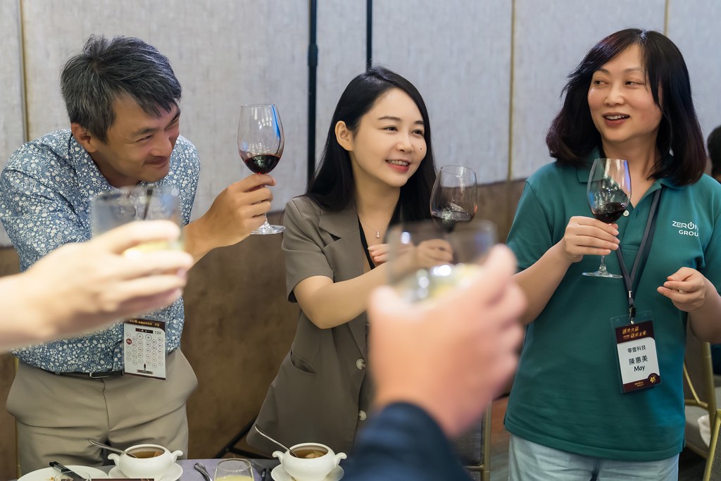 [活動攝影]零壹45周年集團感恩晚宴-最專業的團隊完成每場完美活動攝影，拍的不只好更要快! #尾牙攝影