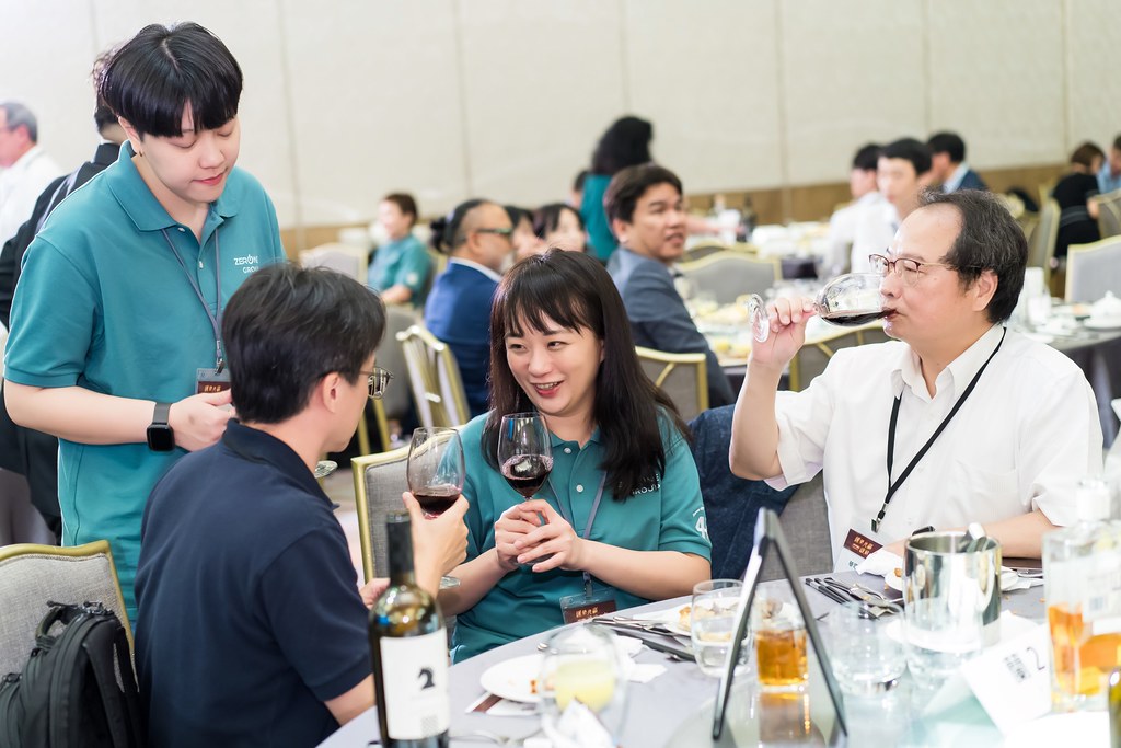 [活動攝影]零壹45周年集團感恩晚宴-最專業的團隊完成每場完美活動攝影，拍的不只好更要快! #活動攝影