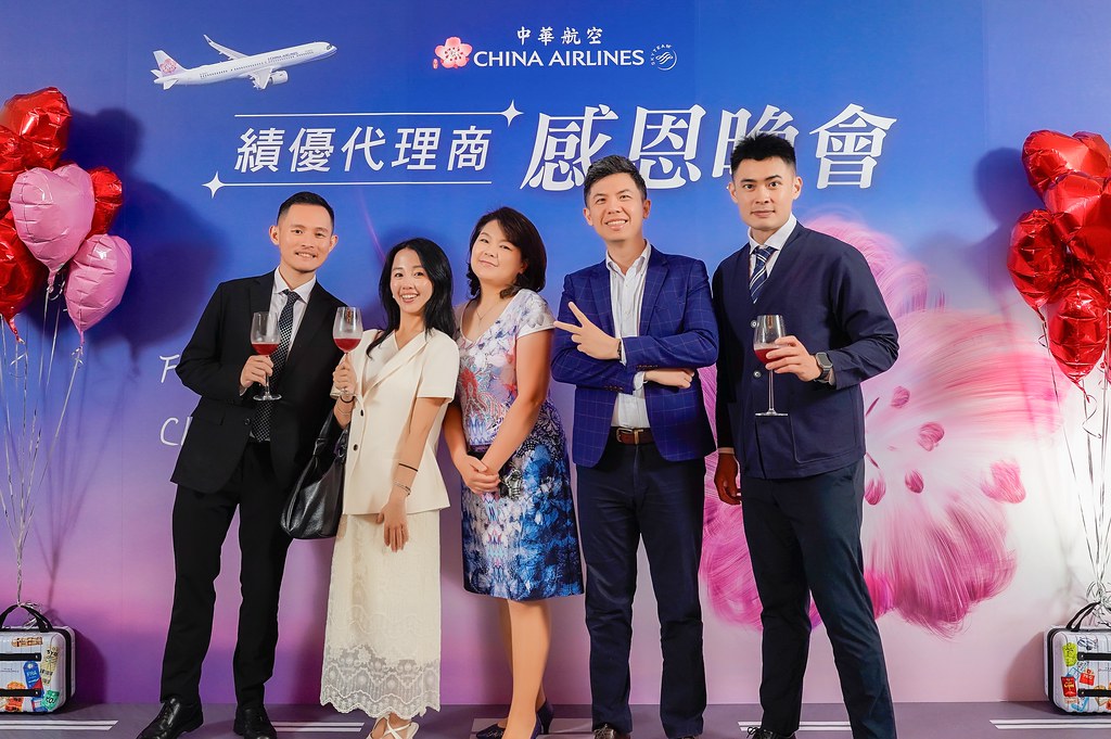 [即拍即印]中華航空 績優代理商感恩晚宴-最專業的團隊完成每場完美活動攝影，拍的不只好更要快! #尾牙攝影