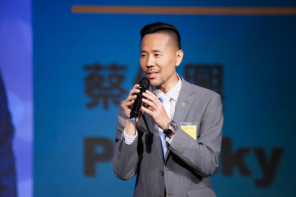 [雲端攝影]松仁社第14屆社長暨職委員就職典禮-最專業的團隊完成每場完美活動攝影，拍的不只好更要快! #即拍即印