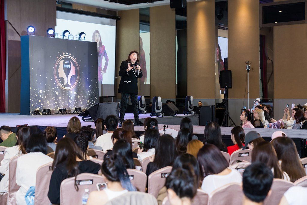 [活動攝影]2025 全美世界 皙之密至尊決選-最專業的團隊完成每場完美活動攝影，拍的不只好更要快! #即拍即印