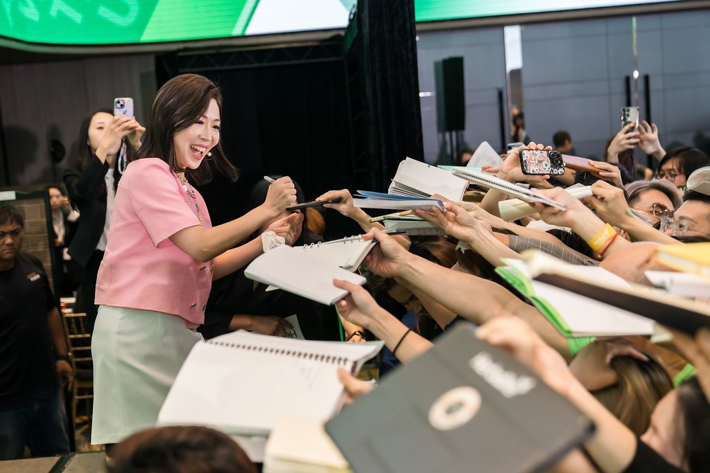 [活動攝影]賀寶芙 活躍世界組大學訓練-最專業的團隊完成每場完美活動攝影，拍的不只好更要快! #即拍即印