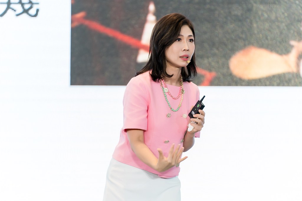 [活動攝影]賀寶芙 活躍世界組大學訓練-最專業的團隊完成每場完美活動攝影，拍的不只好更要快! #即時攝影