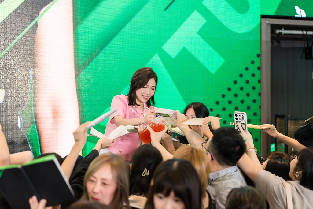 [活動攝影]賀寶芙 活躍世界組大學訓練-最專業的團隊完成每場完美活動攝影，拍的不只好更要快! #即時攝影