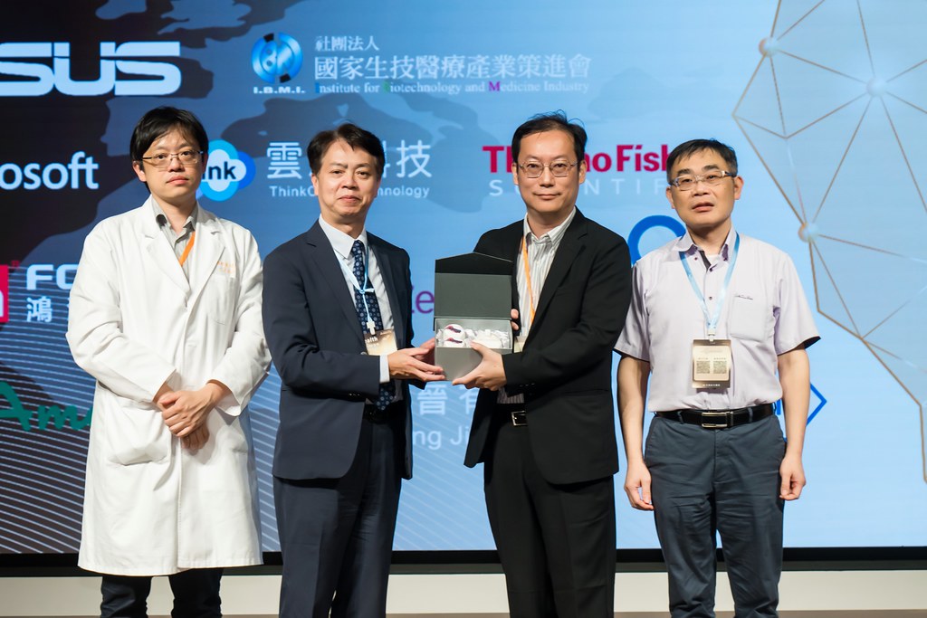 [活動攝影]2025健康台灣國際研討會-最專業的團隊完成每場完美活動攝影，拍的不只好更要快! #即拍即印