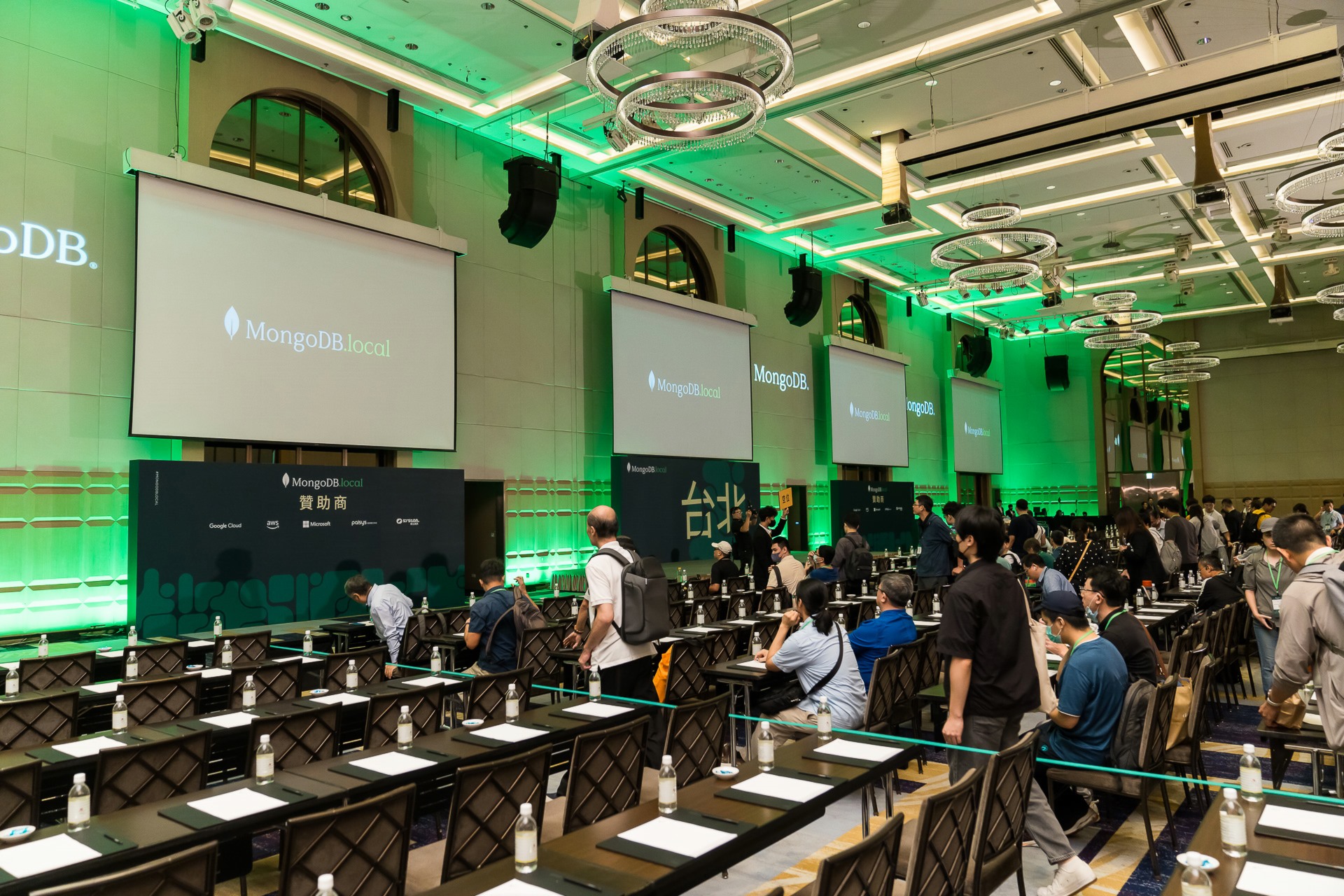 [雲端攝影]MongoDB.local 2025台北場-最專業的團隊完成每場完美活動攝影，拍的不只好更要快! #