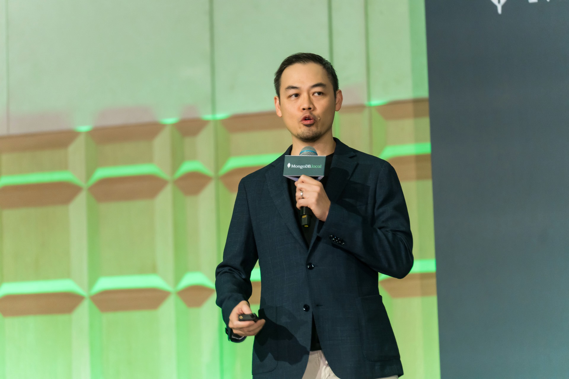 [雲端攝影]MongoDB.local 2025台北場-最專業的團隊完成每場完美活動攝影，拍的不只好更要快! #