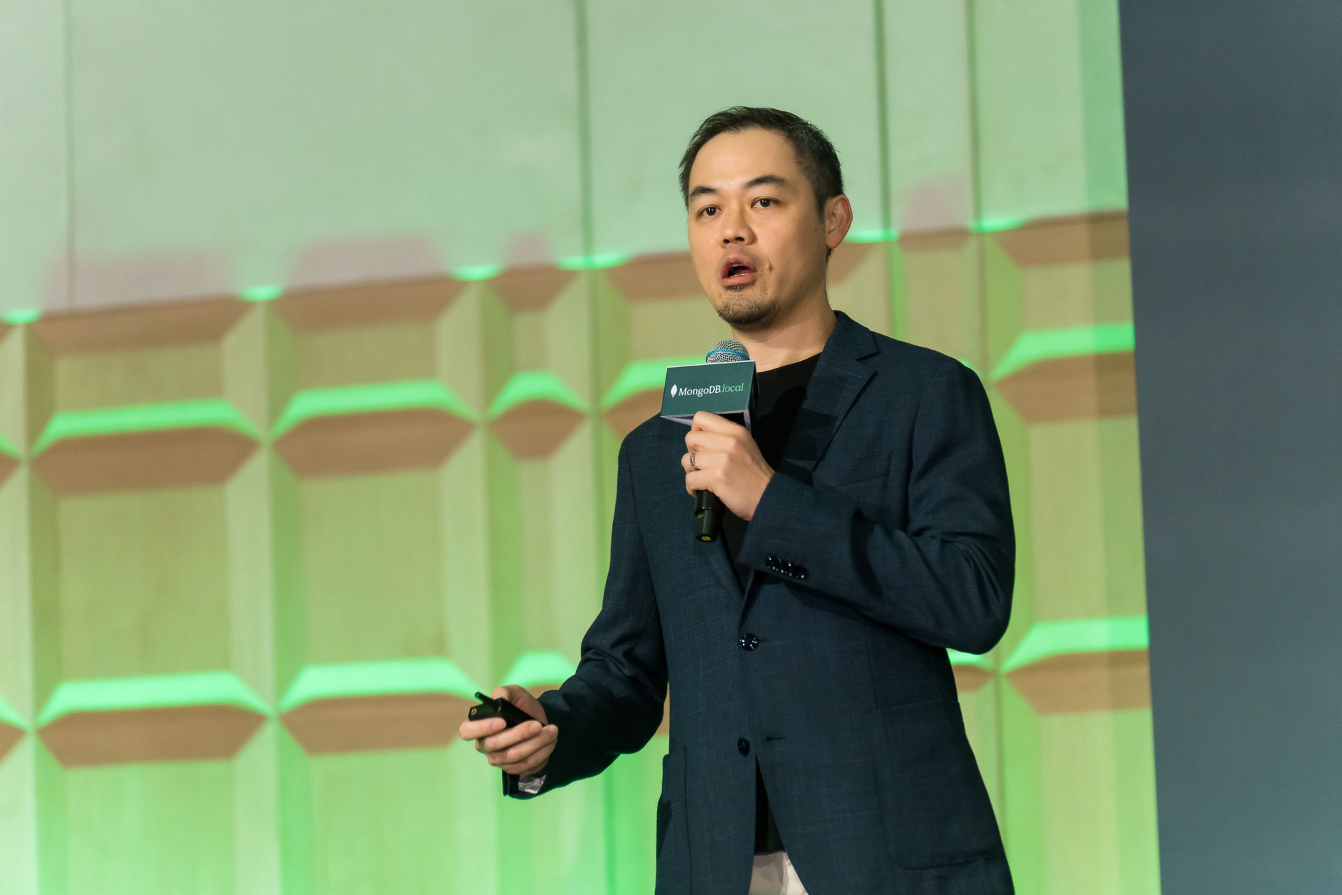 [雲端攝影]MongoDB.local 2025台北場-最專業的團隊完成每場完美活動攝影，拍的不只好更要快! #