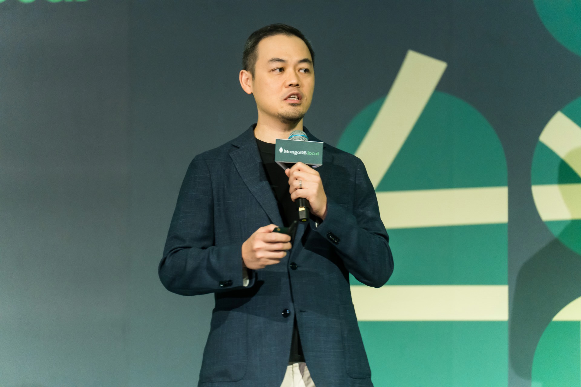 [雲端攝影]MongoDB.local 2025台北場-最專業的團隊完成每場完美活動攝影，拍的不只好更要快! #