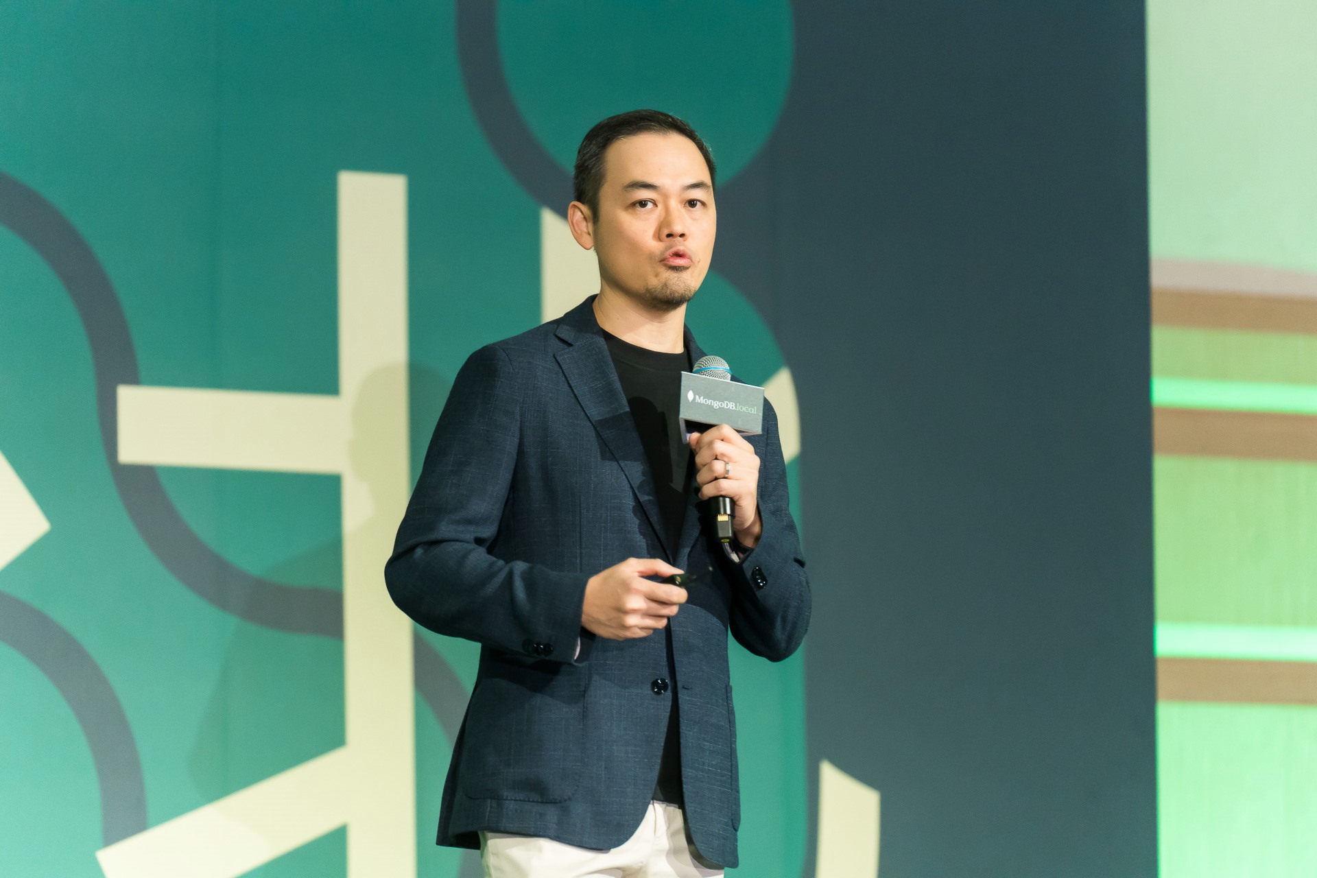 [雲端攝影]MongoDB.local 2025台北場-最專業的團隊完成每場完美活動攝影，拍的不只好更要快! #