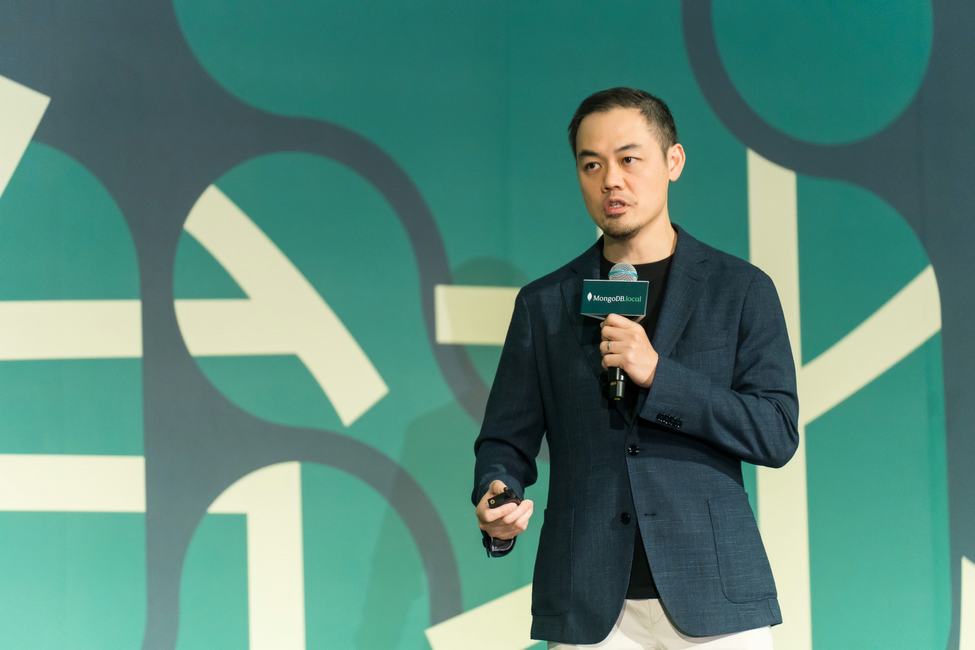 [雲端攝影]MongoDB.local 2025台北場-最專業的團隊完成每場完美活動攝影，拍的不只好更要快! #