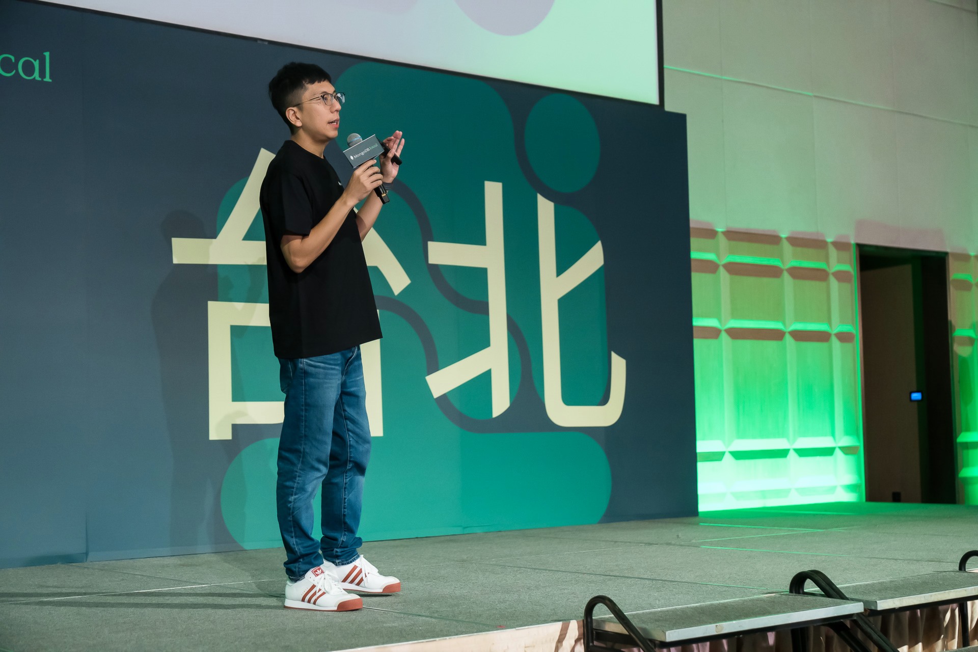 [雲端攝影]MongoDB.local 2025台北場-最專業的團隊完成每場完美活動攝影，拍的不只好更要快! #