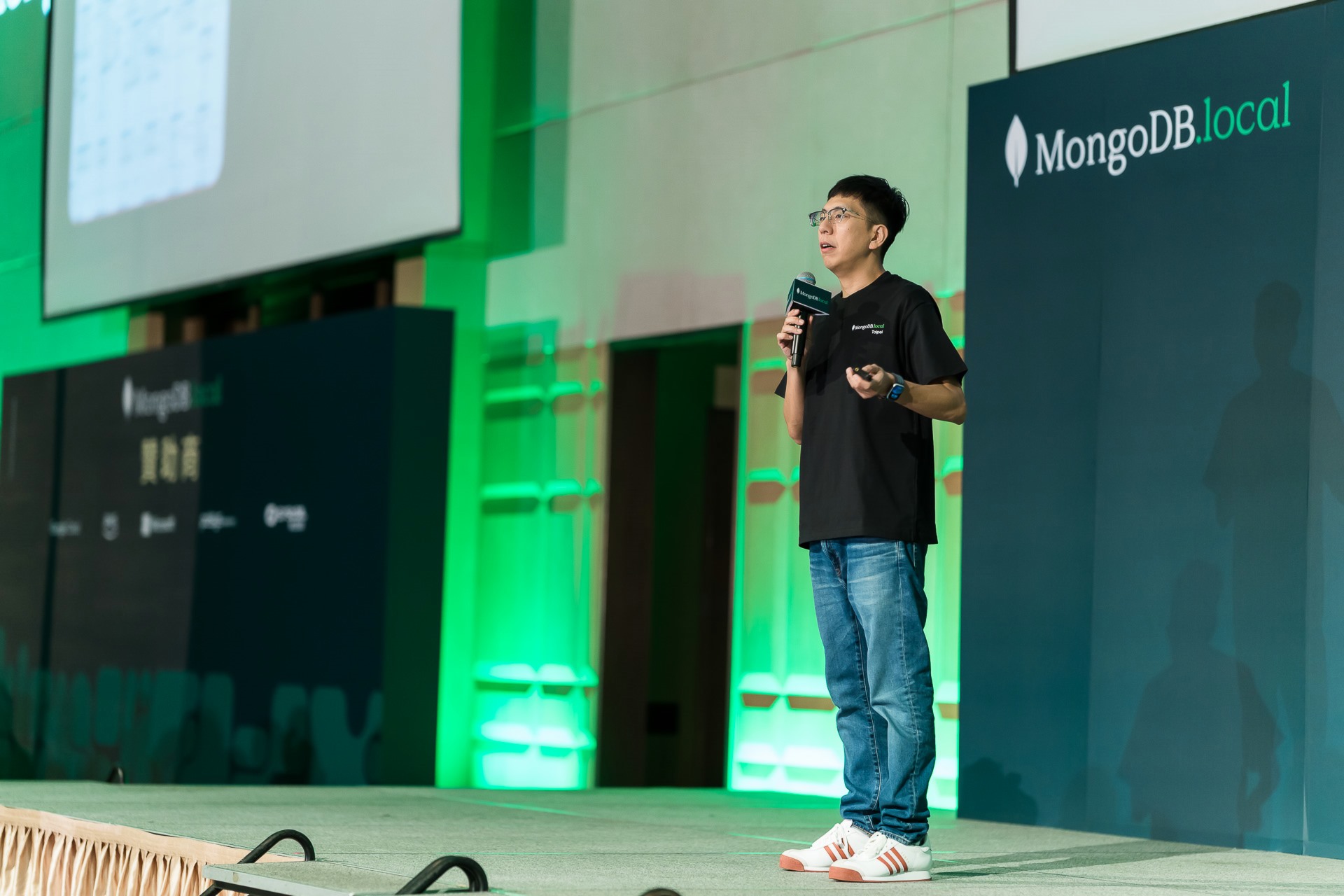 [雲端攝影]MongoDB.local 2025台北場-最專業的團隊完成每場完美活動攝影，拍的不只好更要快! #