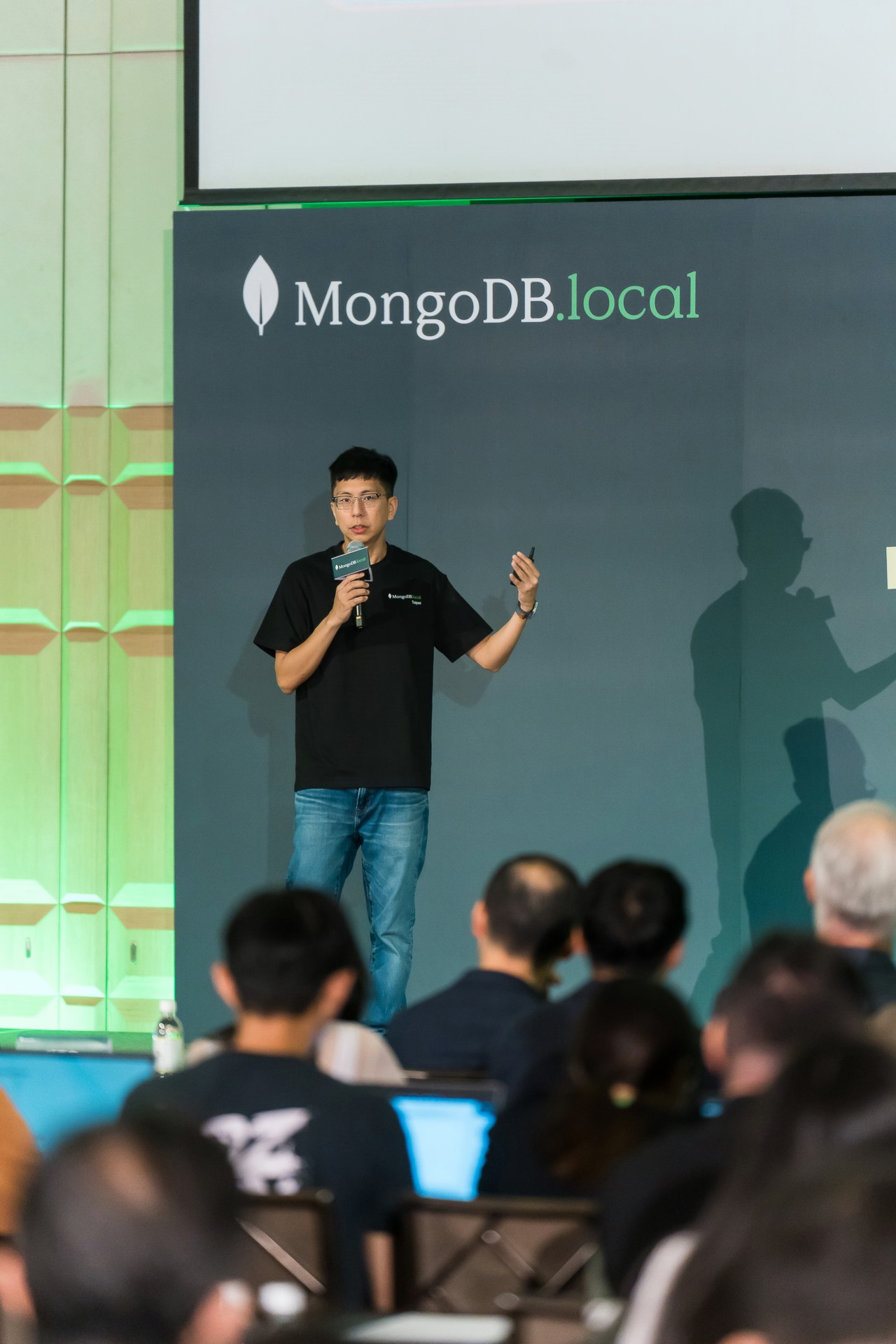 [雲端攝影]MongoDB.local 2025台北場-最專業的團隊完成每場完美活動攝影，拍的不只好更要快! #