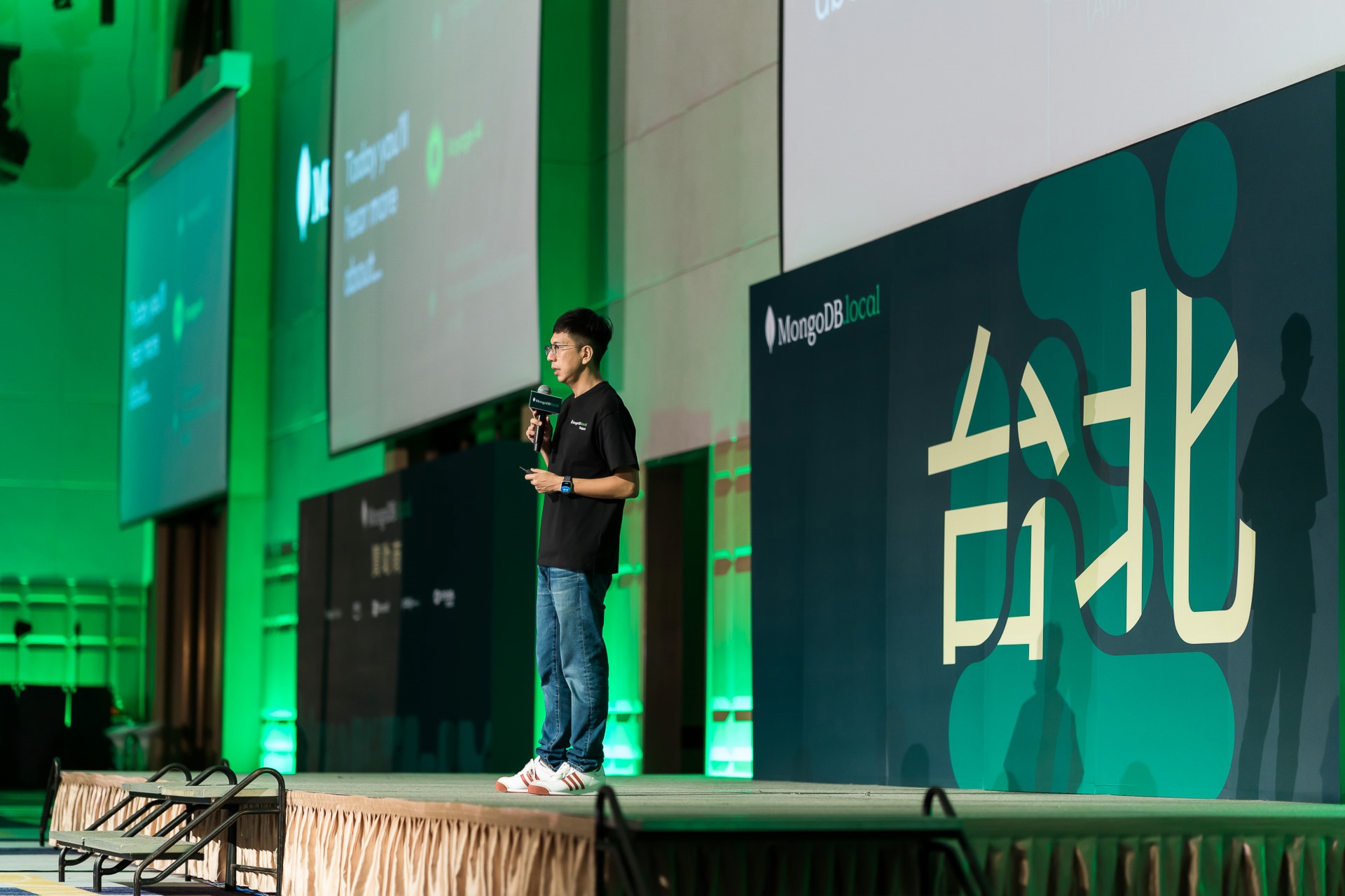 [雲端攝影]MongoDB.local 2025台北場-最專業的團隊完成每場完美活動攝影，拍的不只好更要快! #