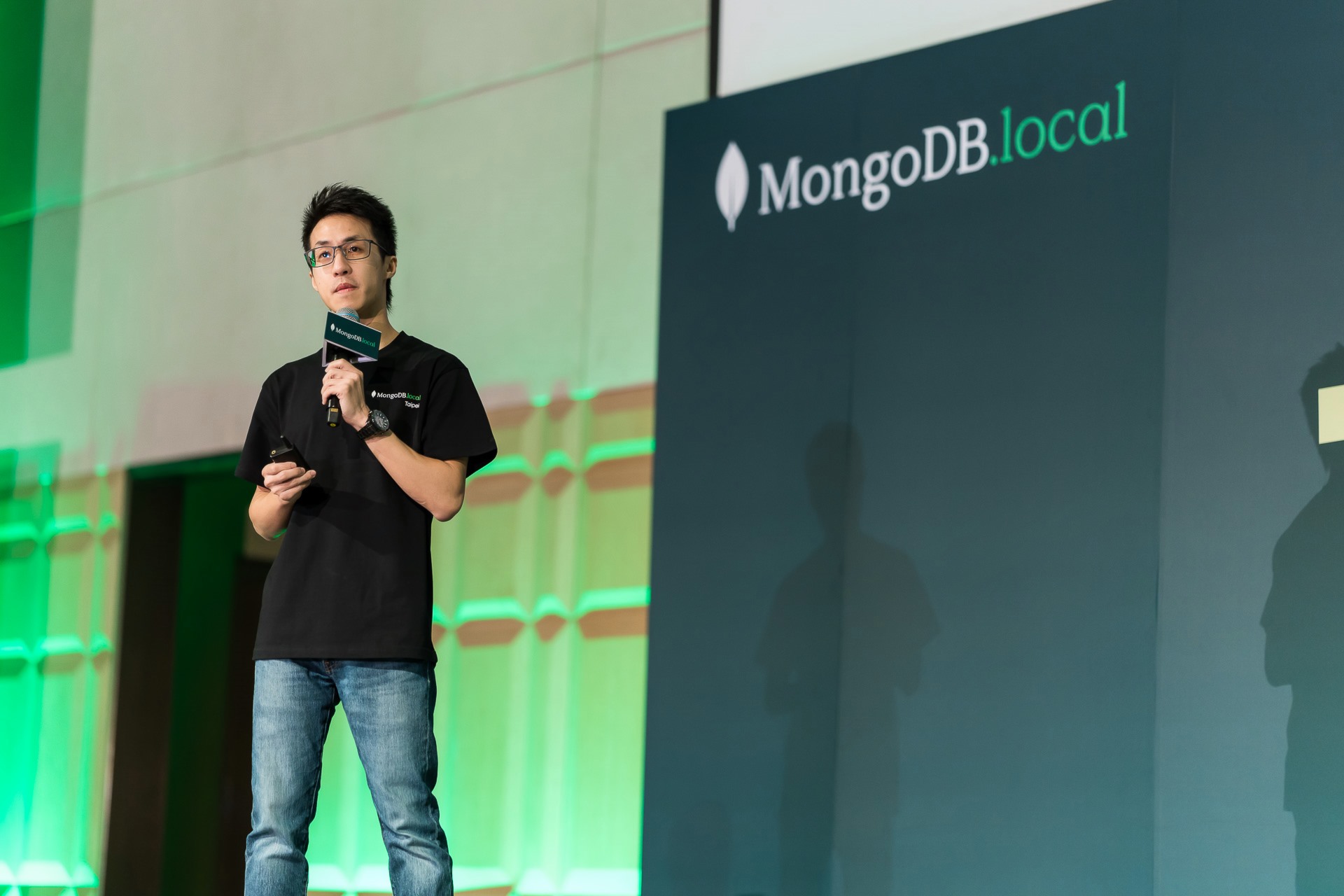 [雲端攝影]MongoDB.local 2025台北場-最專業的團隊完成每場完美活動攝影，拍的不只好更要快! #