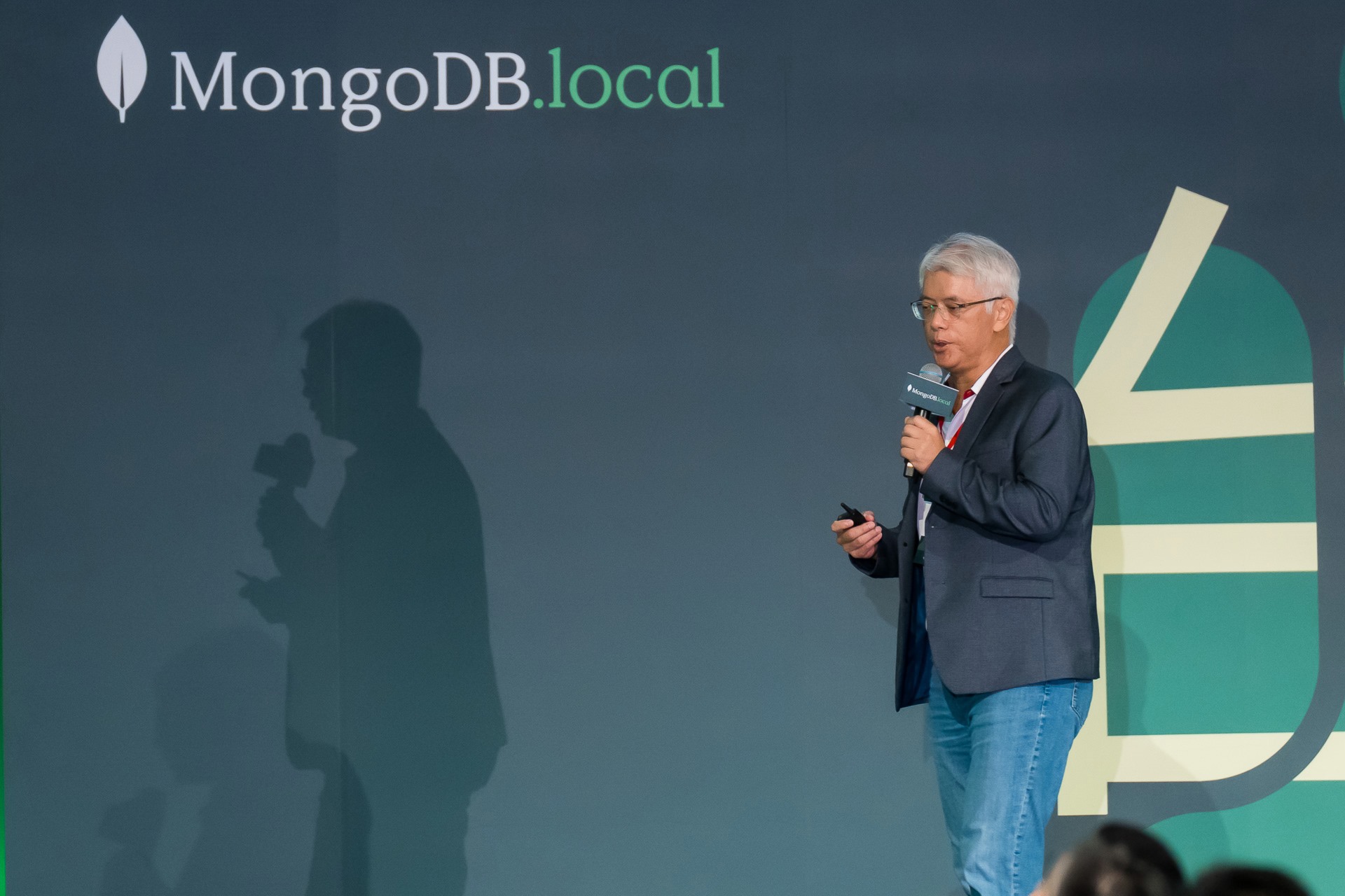 [雲端攝影]MongoDB.local 2025台北場-最專業的團隊完成每場完美活動攝影，拍的不只好更要快! #