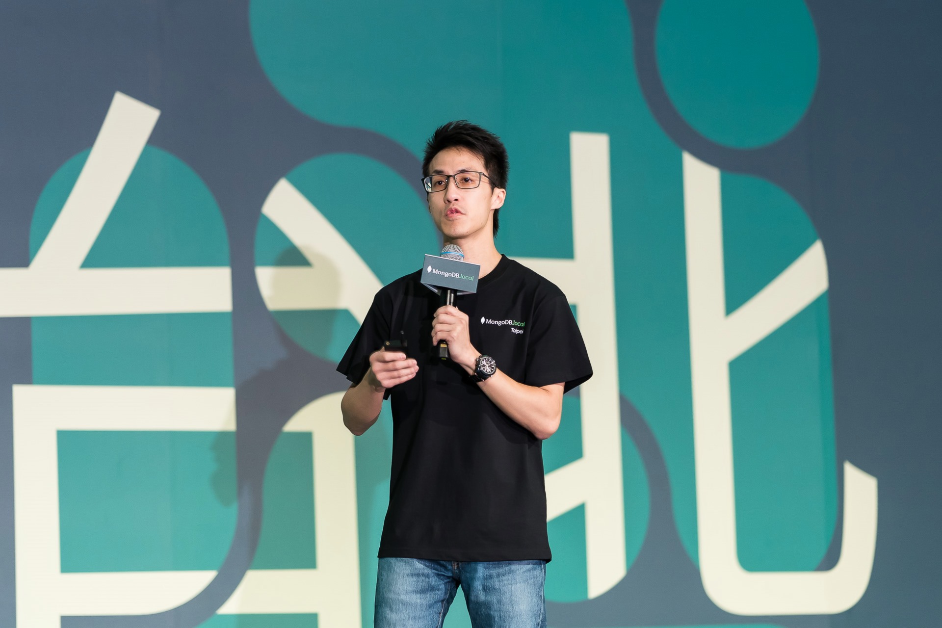 [雲端攝影]MongoDB.local 2025台北場-最專業的團隊完成每場完美活動攝影，拍的不只好更要快! #