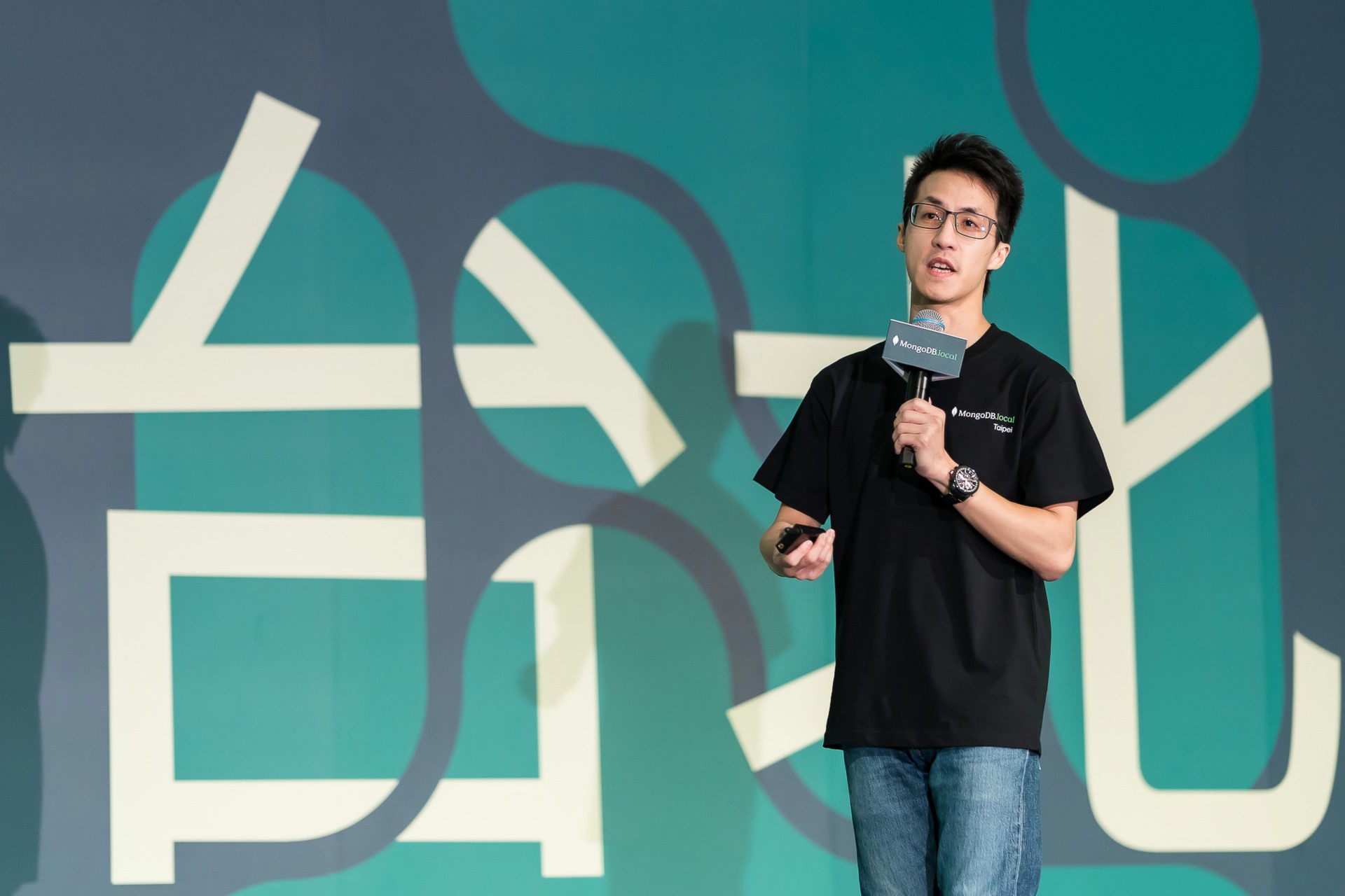 [雲端攝影]MongoDB.local 2025台北場-最專業的團隊完成每場完美活動攝影，拍的不只好更要快! #