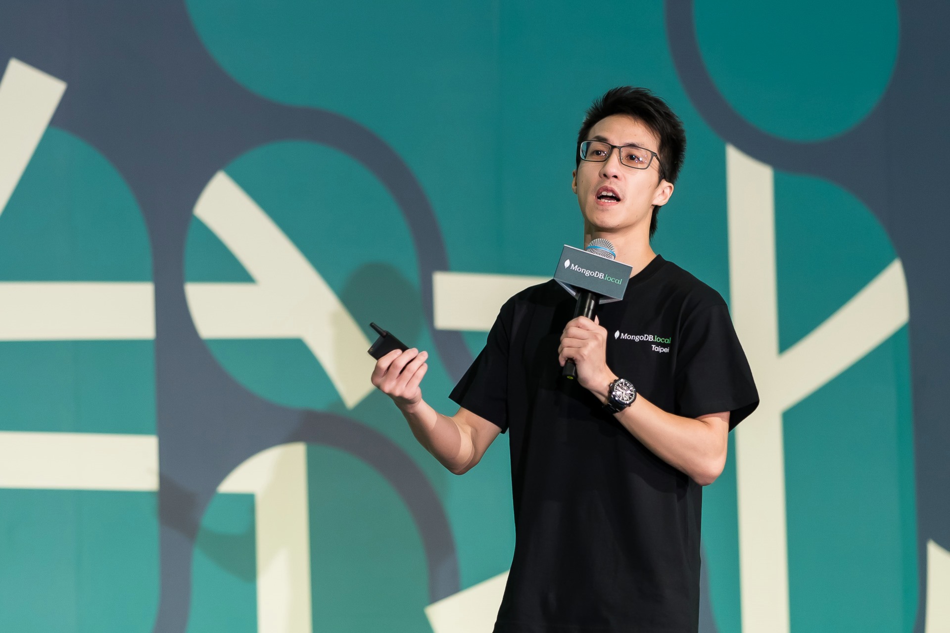 [雲端攝影]MongoDB.local 2025台北場-最專業的團隊完成每場完美活動攝影，拍的不只好更要快! #