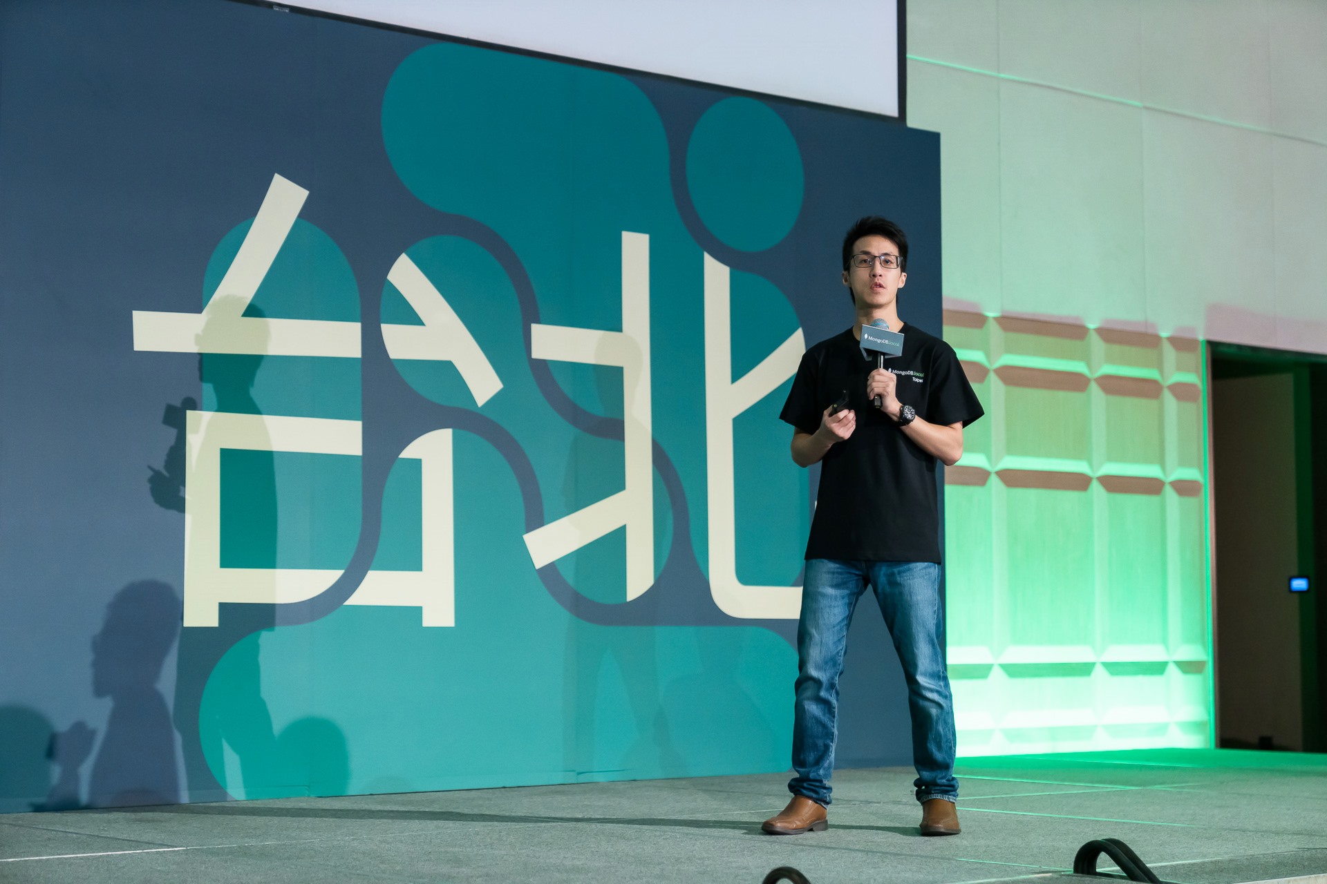 [雲端攝影]MongoDB.local 2025台北場-最專業的團隊完成每場完美活動攝影，拍的不只好更要快! #