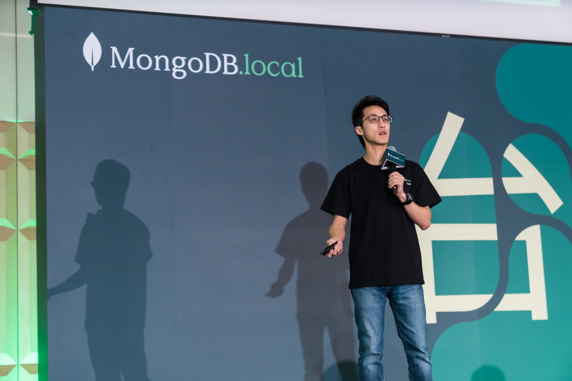 [雲端攝影]MongoDB.local 2025台北場-最專業的團隊完成每場完美活動攝影，拍的不只好更要快! #