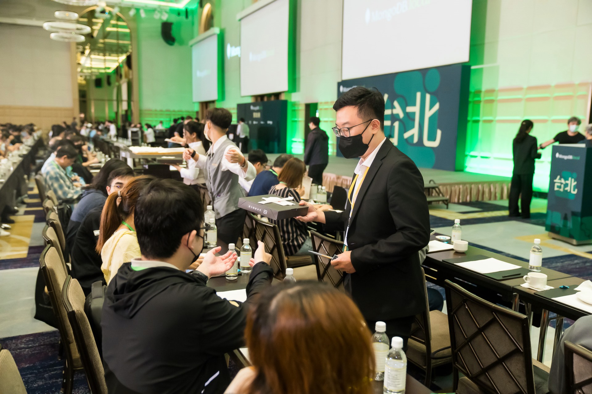 [雲端攝影]MongoDB.local 2025台北場-最專業的團隊完成每場完美活動攝影，拍的不只好更要快! #