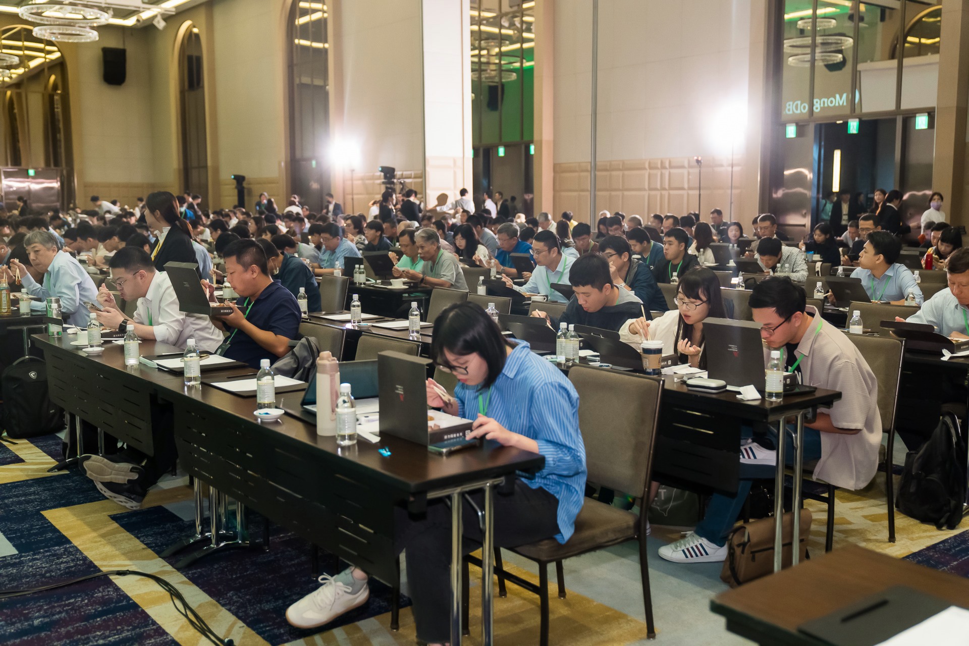 [雲端攝影]MongoDB.local 2025台北場-最專業的團隊完成每場完美活動攝影，拍的不只好更要快! #