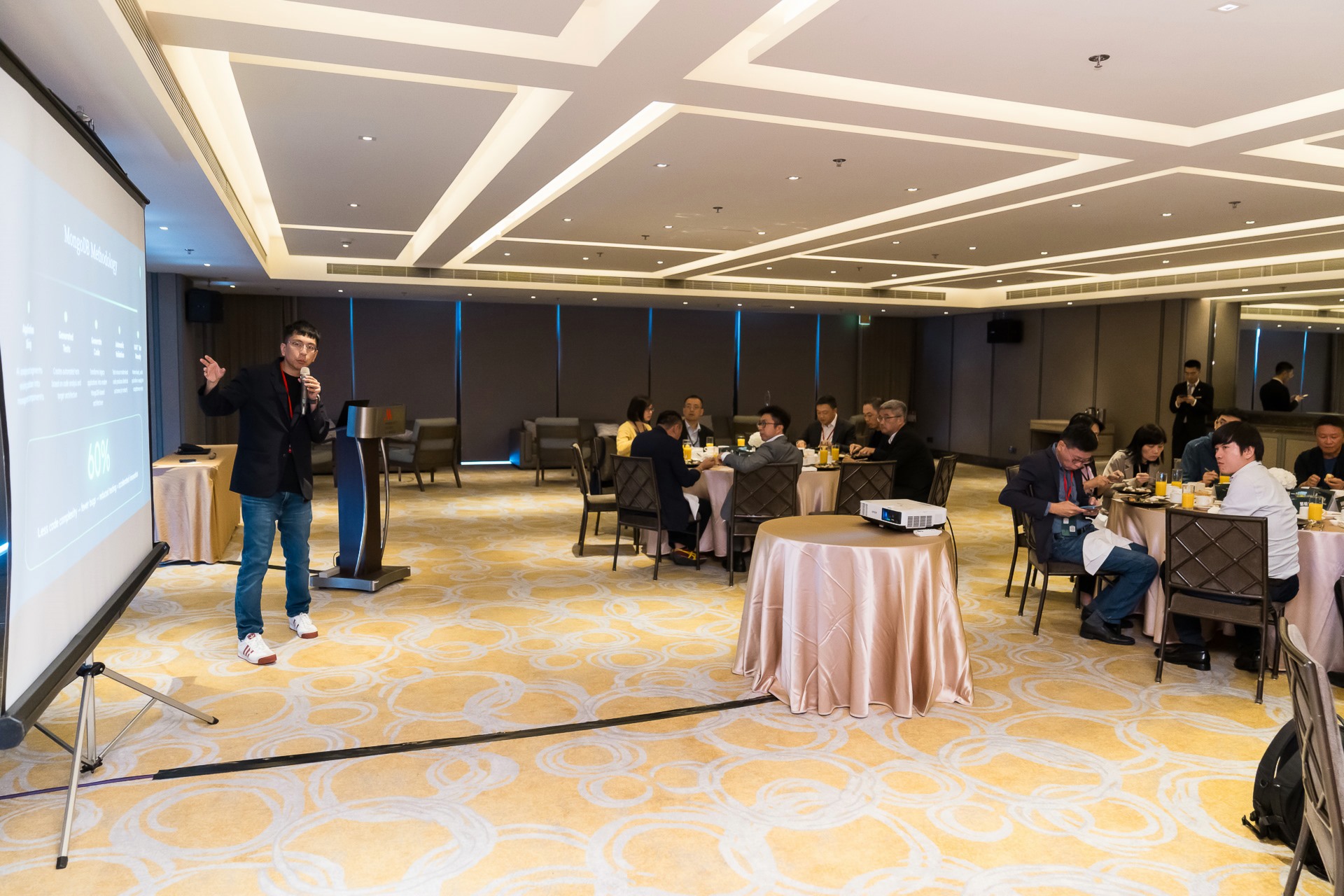 [雲端攝影]MongoDB.local 2025台北場-最專業的團隊完成每場完美活動攝影，拍的不只好更要快! #