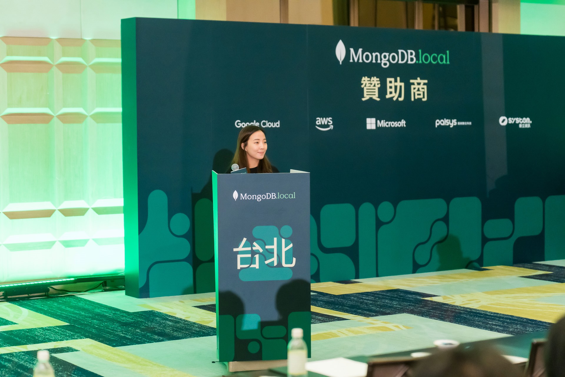 [雲端攝影]MongoDB.local 2025台北場-最專業的團隊完成每場完美活動攝影，拍的不只好更要快! #
