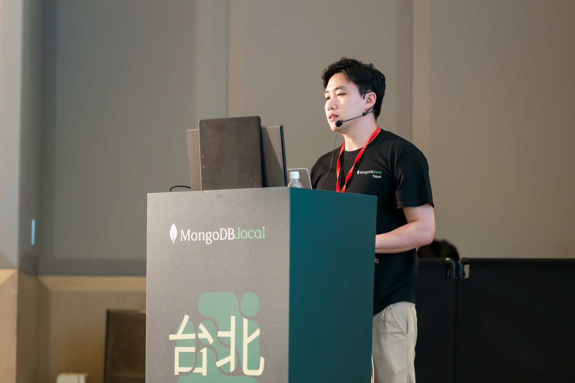[雲端攝影]MongoDB.local 2025台北場-最專業的團隊完成每場完美活動攝影，拍的不只好更要快! #