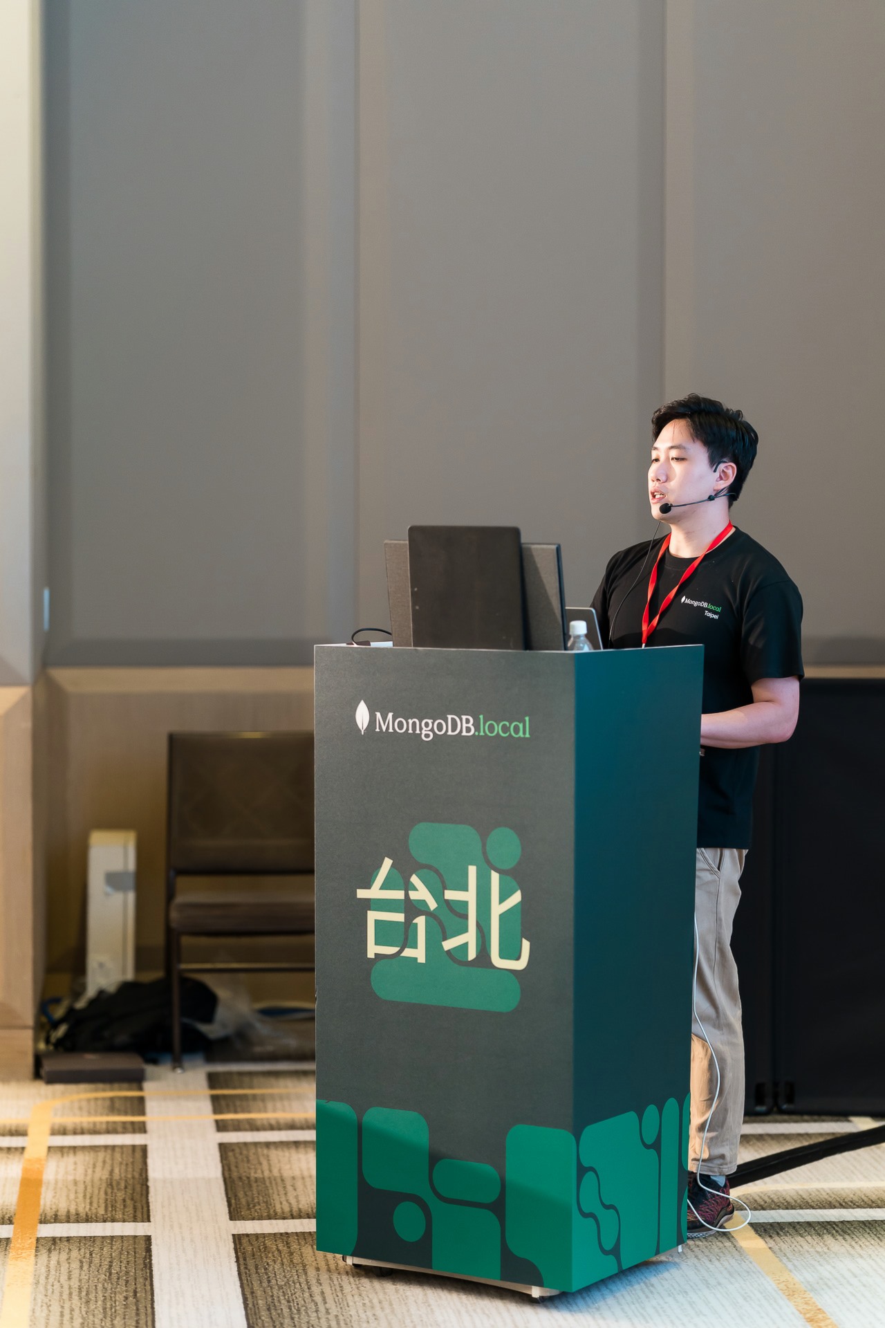 [雲端攝影]MongoDB.local 2025台北場-最專業的團隊完成每場完美活動攝影，拍的不只好更要快! #
