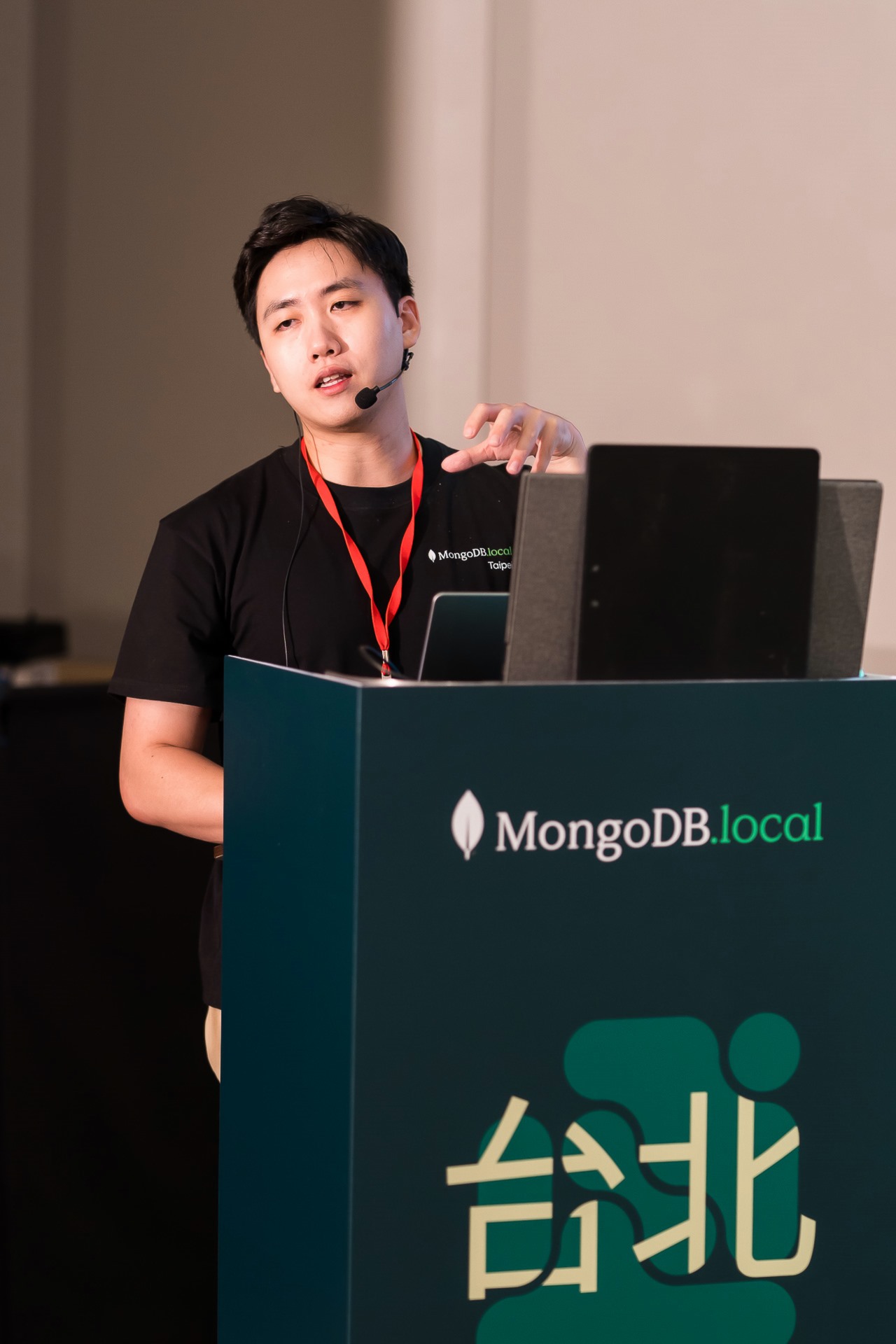 [雲端攝影]MongoDB.local 2025台北場-最專業的團隊完成每場完美活動攝影，拍的不只好更要快! #