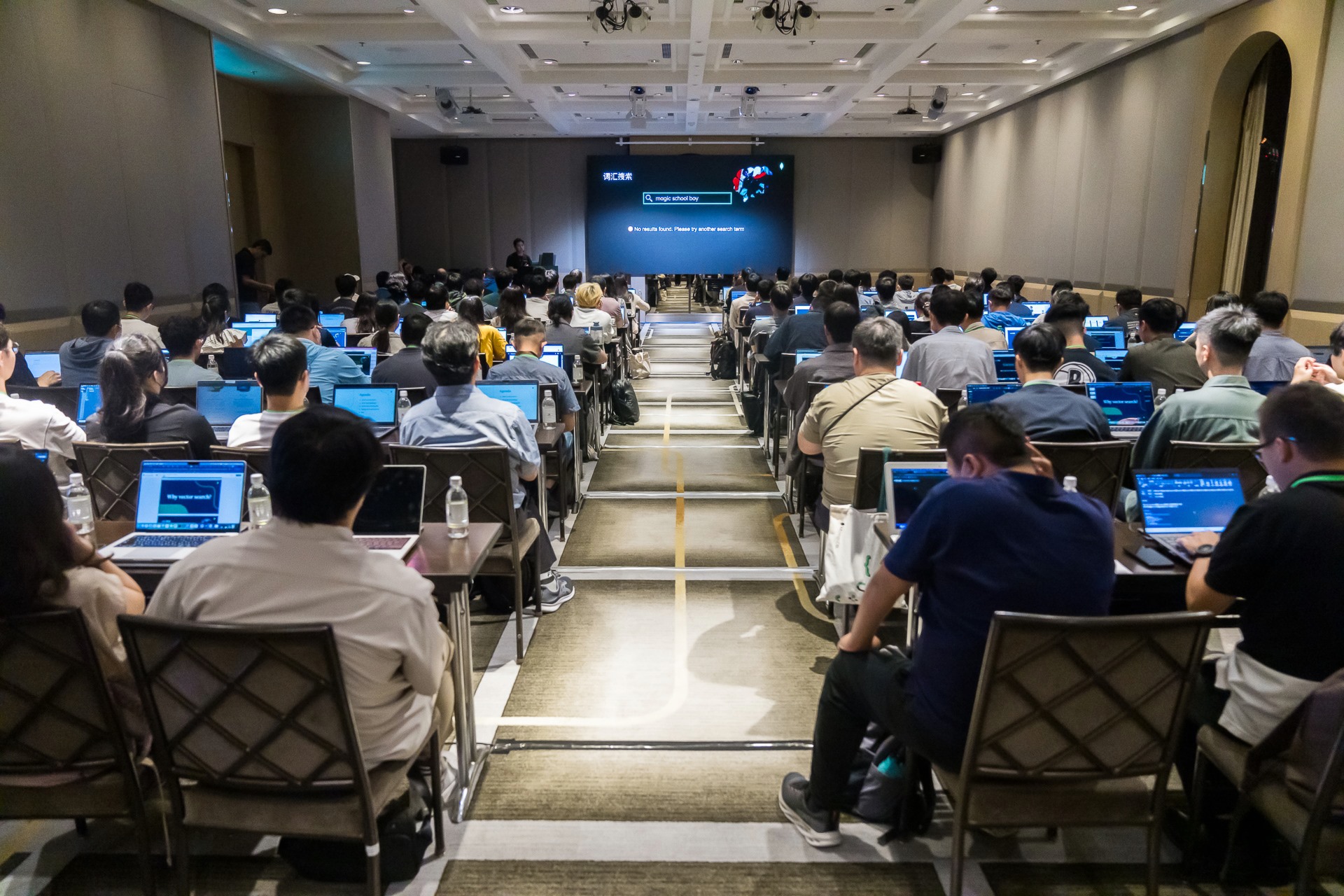 [雲端攝影]MongoDB.local 2025台北場-最專業的團隊完成每場完美活動攝影，拍的不只好更要快! #