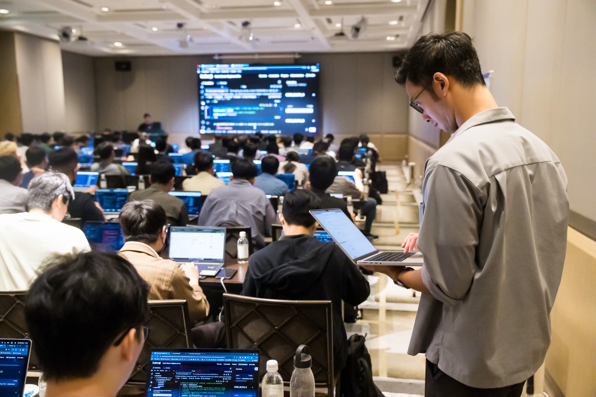 [雲端攝影]MongoDB.local 2025台北場-最專業的團隊完成每場完美活動攝影，拍的不只好更要快! #