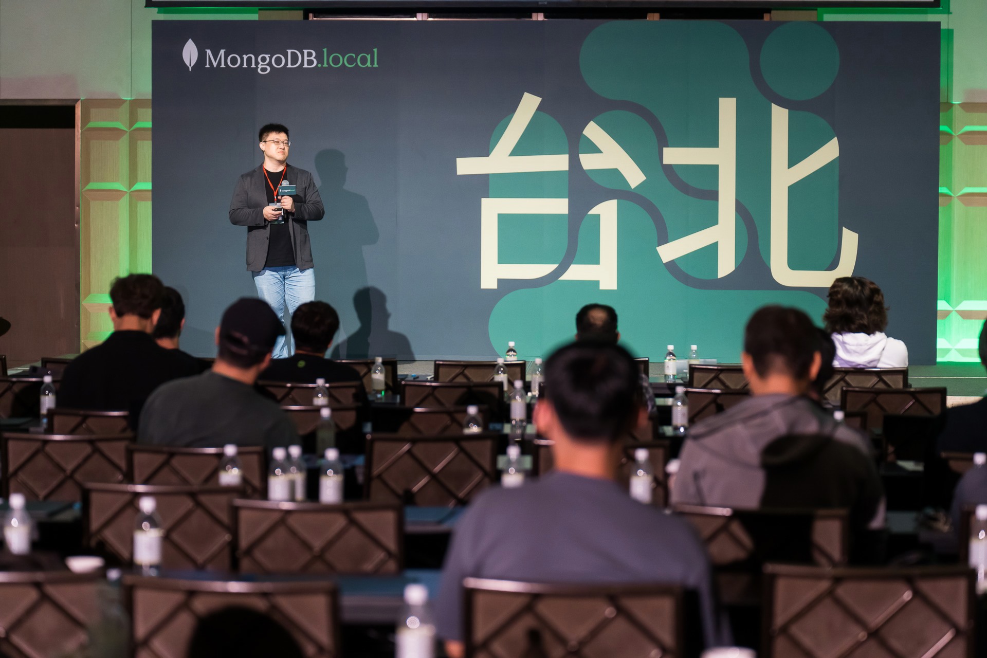 [雲端攝影]MongoDB.local 2025台北場-最專業的團隊完成每場完美活動攝影，拍的不只好更要快! #
