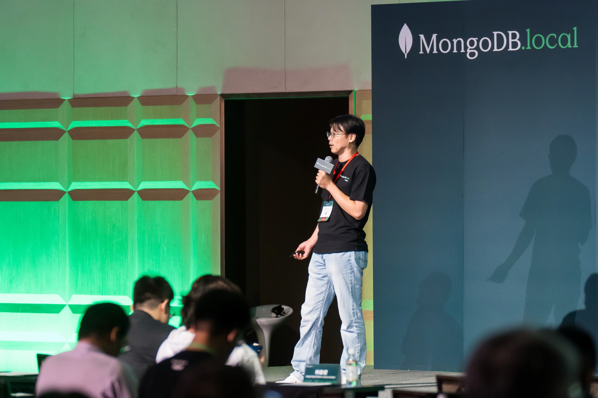 [雲端攝影]MongoDB.local 2025台北場-最專業的團隊完成每場完美活動攝影，拍的不只好更要快! #