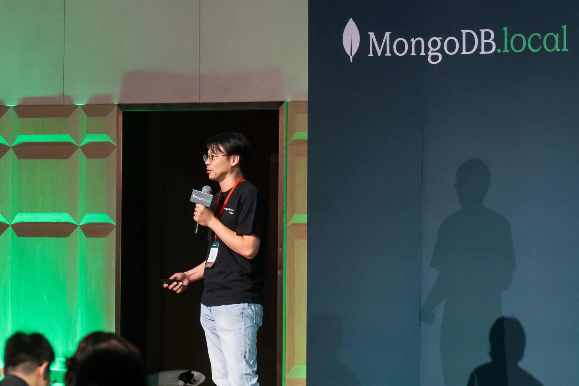 [雲端攝影]MongoDB.local 2025台北場-最專業的團隊完成每場完美活動攝影，拍的不只好更要快! #