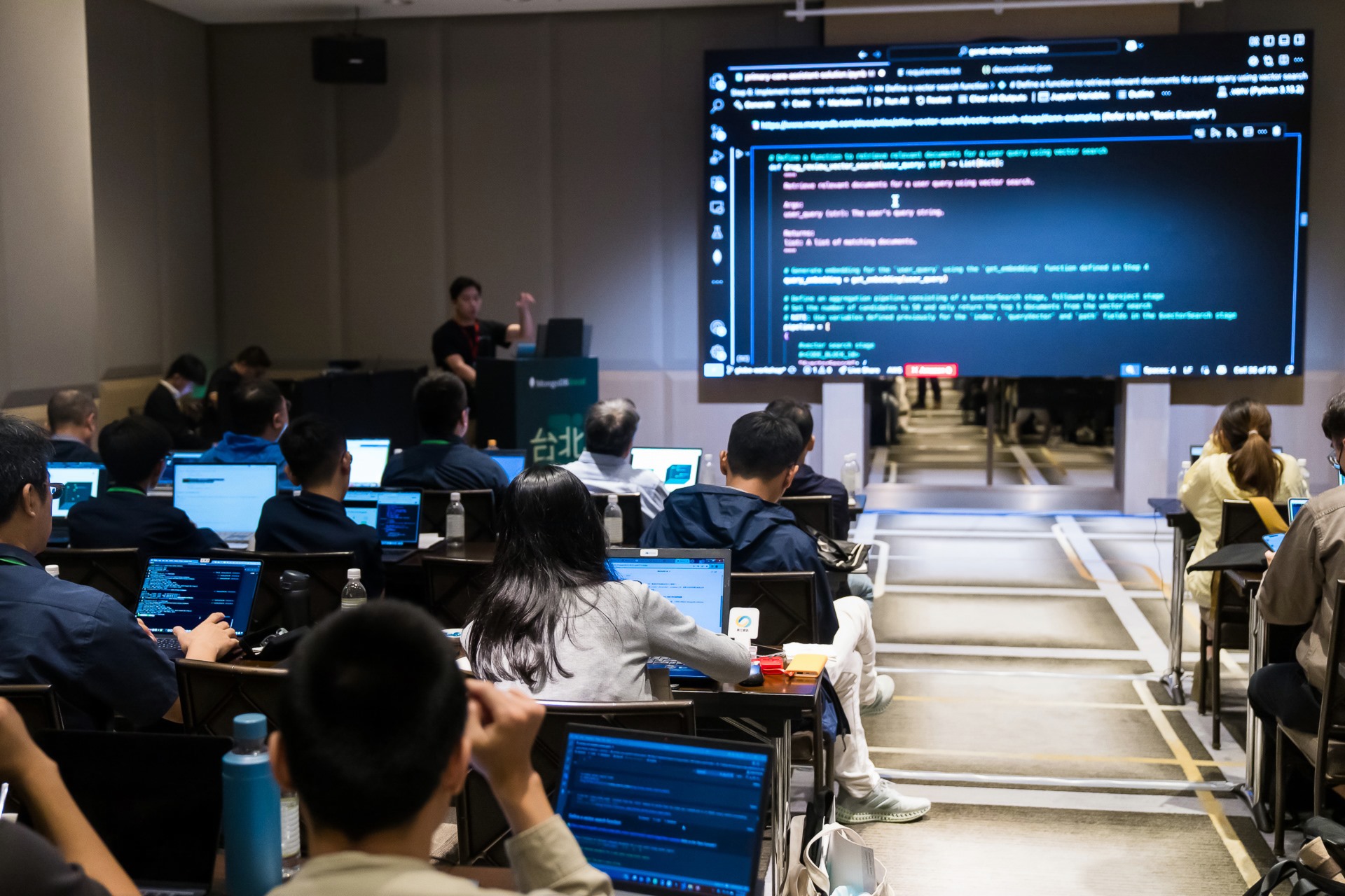 [雲端攝影]MongoDB.local 2025台北場-最專業的團隊完成每場完美活動攝影，拍的不只好更要快! #