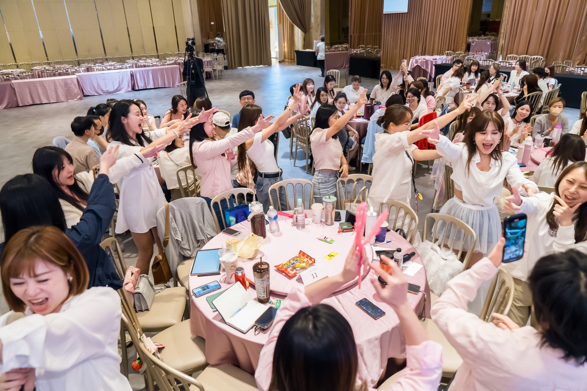 [活動攝影]女神愛啪啪 第二屆保證班-最專業的團隊完成每場完美活動攝影，拍的不只好更要快! #