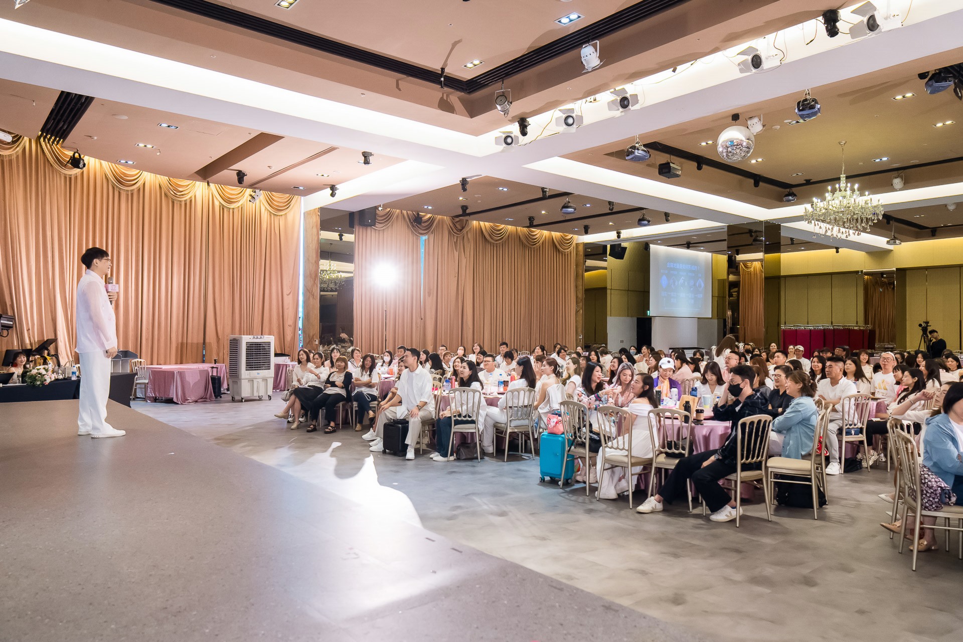 [活動攝影]女神愛啪啪 第二屆保證班-最專業的團隊完成每場完美活動攝影，拍的不只好更要快! #