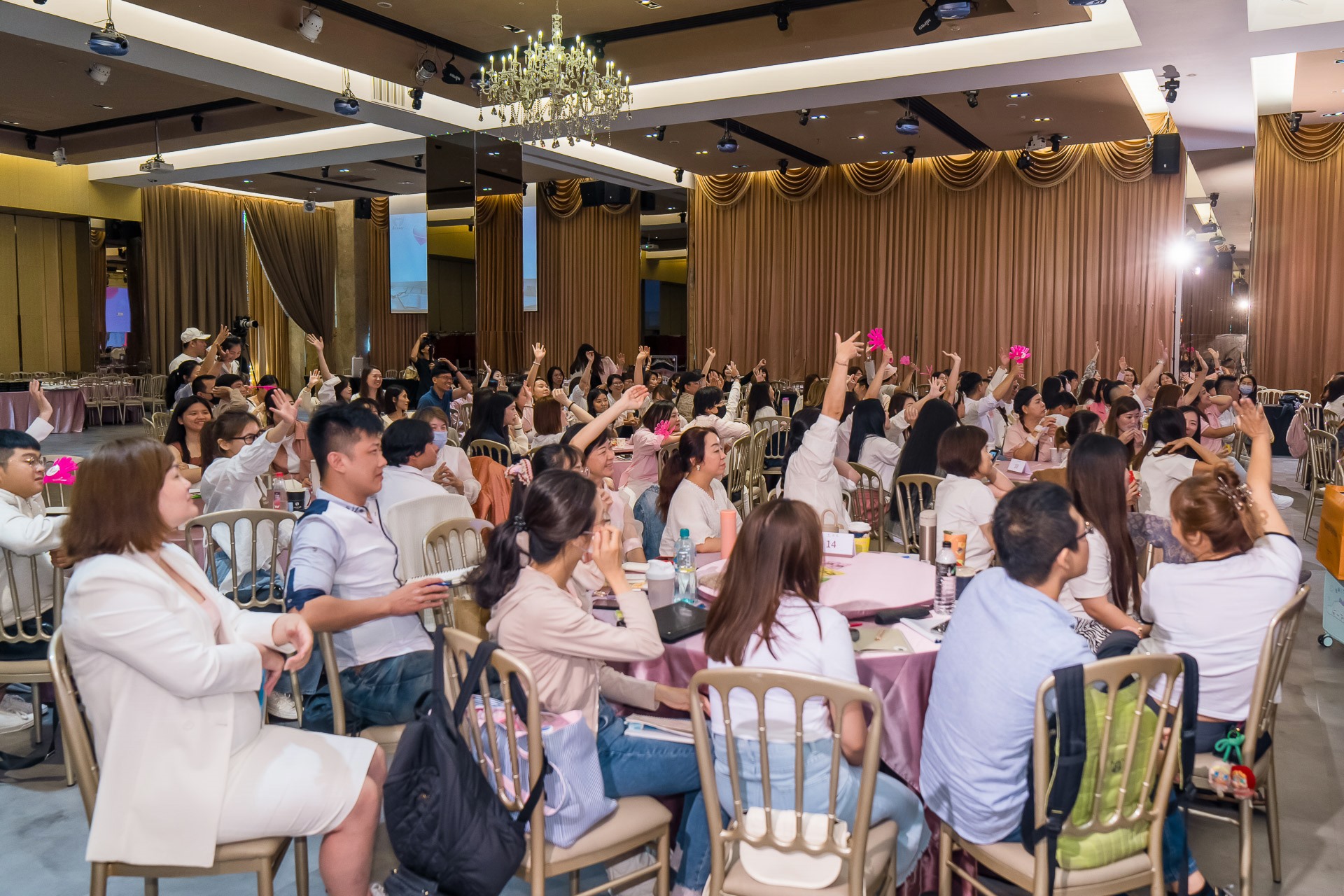 [活動攝影]女神愛啪啪 第二屆保證班-最專業的團隊完成每場完美活動攝影，拍的不只好更要快! #