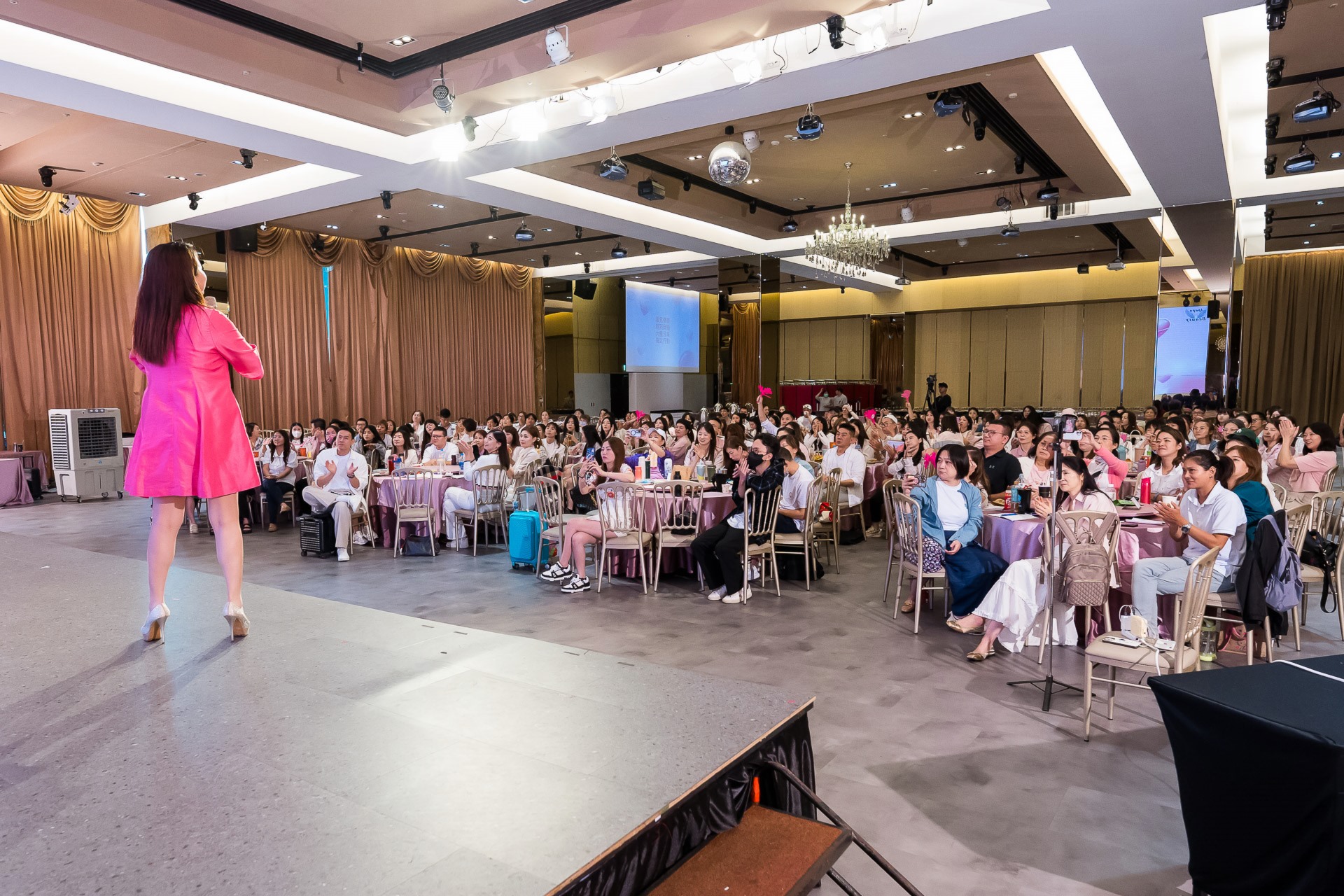 [活動攝影]女神愛啪啪 第二屆保證班-最專業的團隊完成每場完美活動攝影，拍的不只好更要快! #