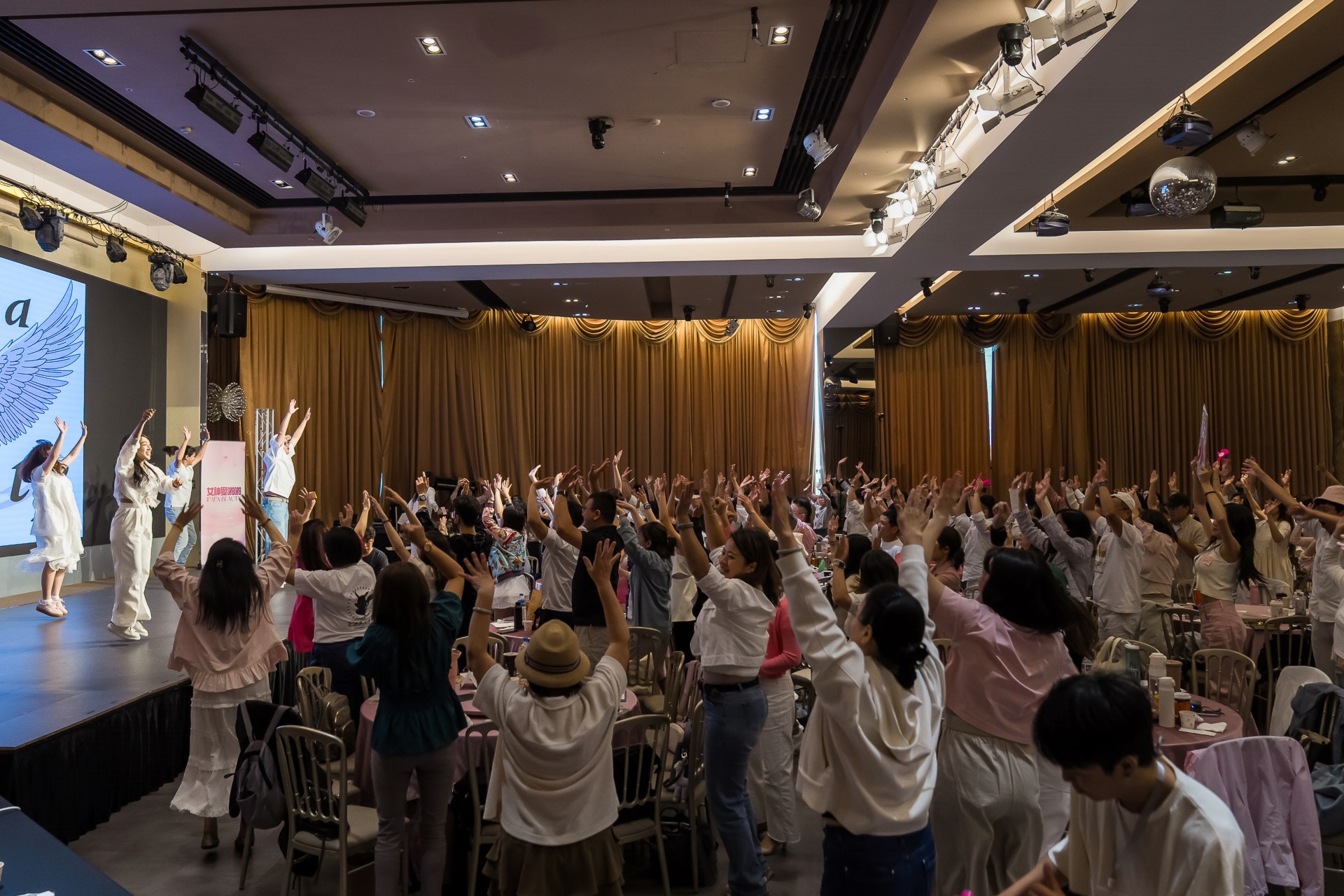 [活動攝影]女神愛啪啪 第二屆保證班-最專業的團隊完成每場完美活動攝影，拍的不只好更要快! #